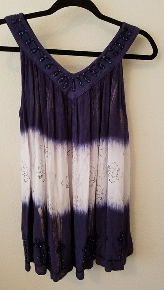 Tops - Flowy top